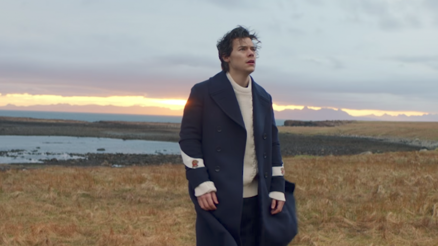 HARRY STYLES RILIS LAGU SIGN OF THE TIMES, INI REAKSI PARA SELEB