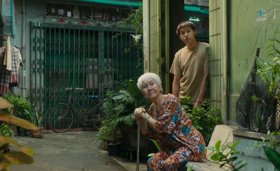 Review Film How To Make Millions Before Grandma Dies Bikin Para Anak Dan Cucu Nangis Terisak-Isak