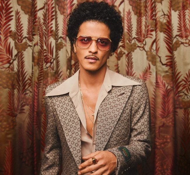 20 Lagu Bruno Mars Wajib Hafalin Sebelum Nonton Konsernya di Jakarta