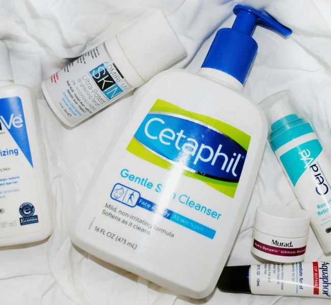 Apa Bedanya Facial Wash dengan Facial Foam?