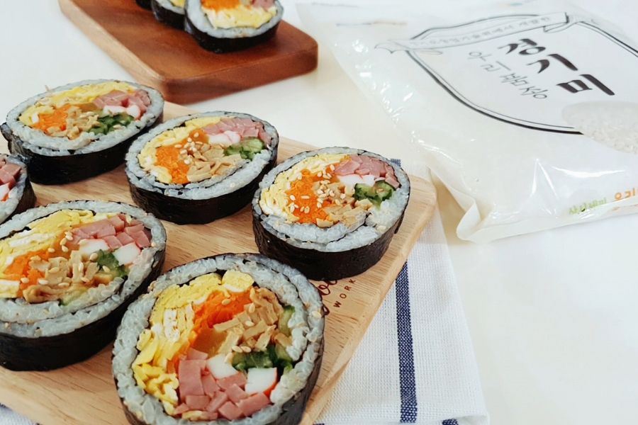 Apa Bedanya Sushi dengan Kimbab?