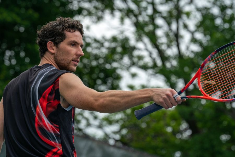 Apa Bedanya Padel dengan Tenis?