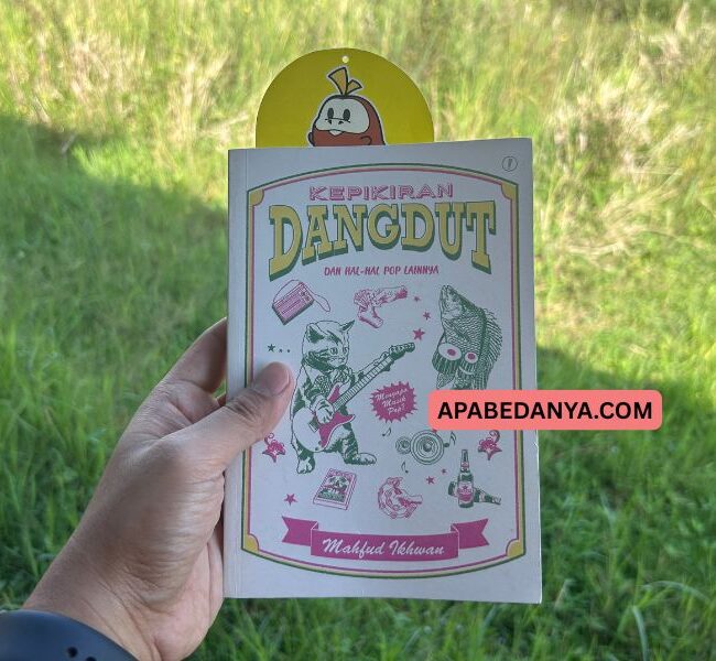 Review Buku Kepikiran Dangdut dan Hal Pop Lainnya Karya Mahfud Ikhwan