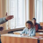 Kenapa Harus Belajar Bahasa Inggris? Ini Manfaatnya untuk Kehidupan Kamu ican learning center yudichu tri wahyudi 1.